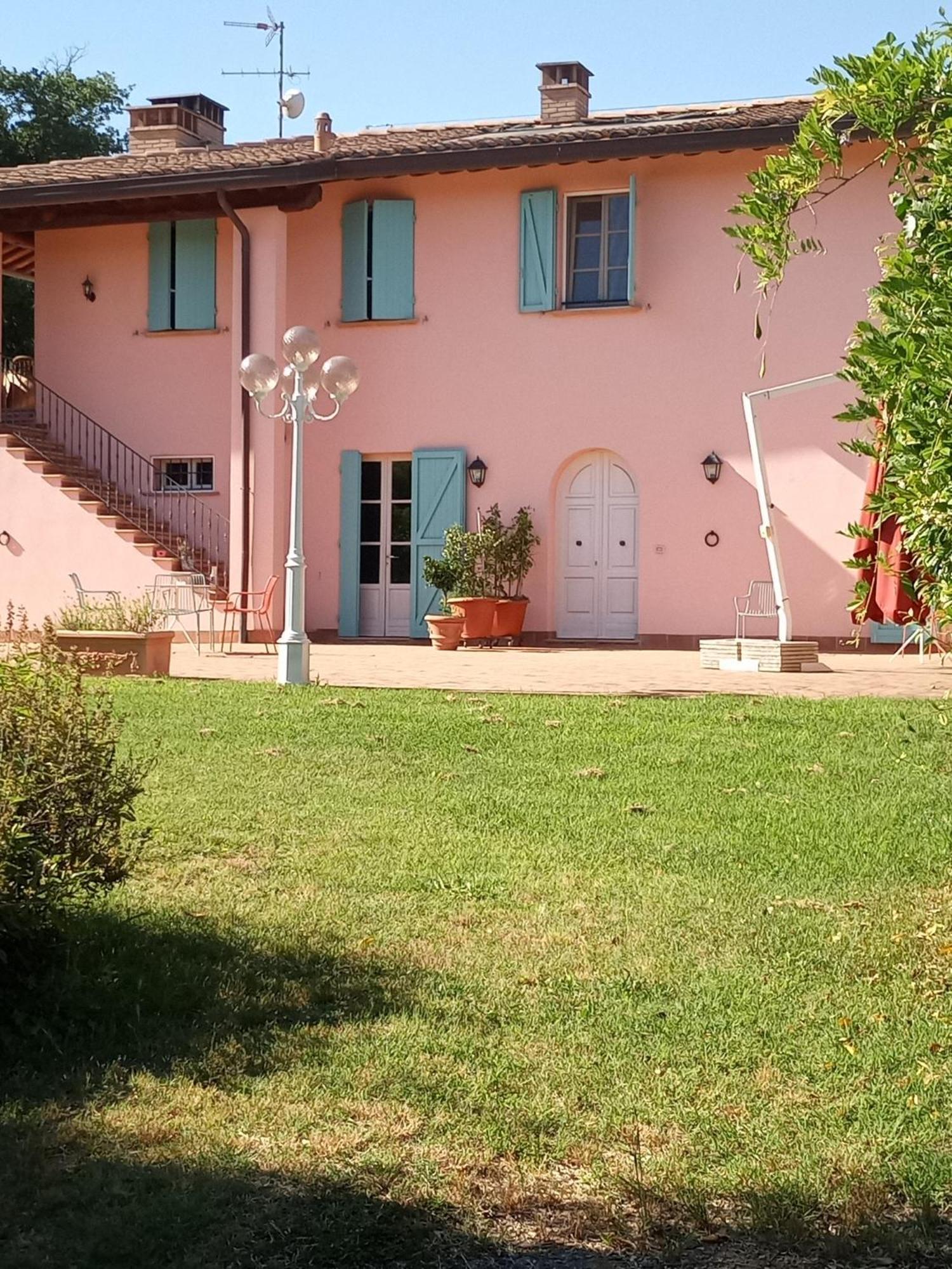 Az.Agricola Agriturismo La Locanda Di Lann Lägenhet Fucecchio Exteriör bild